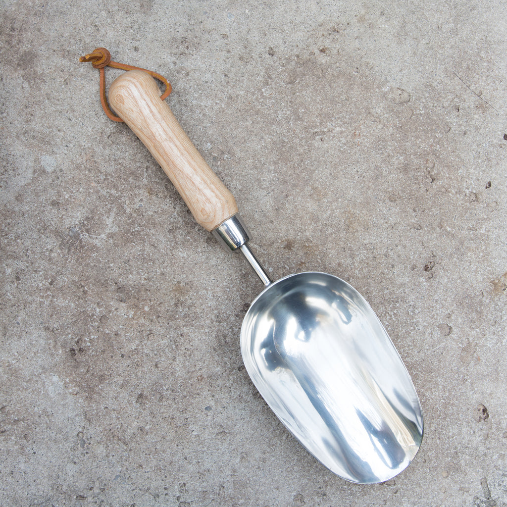 Compost scoop shop